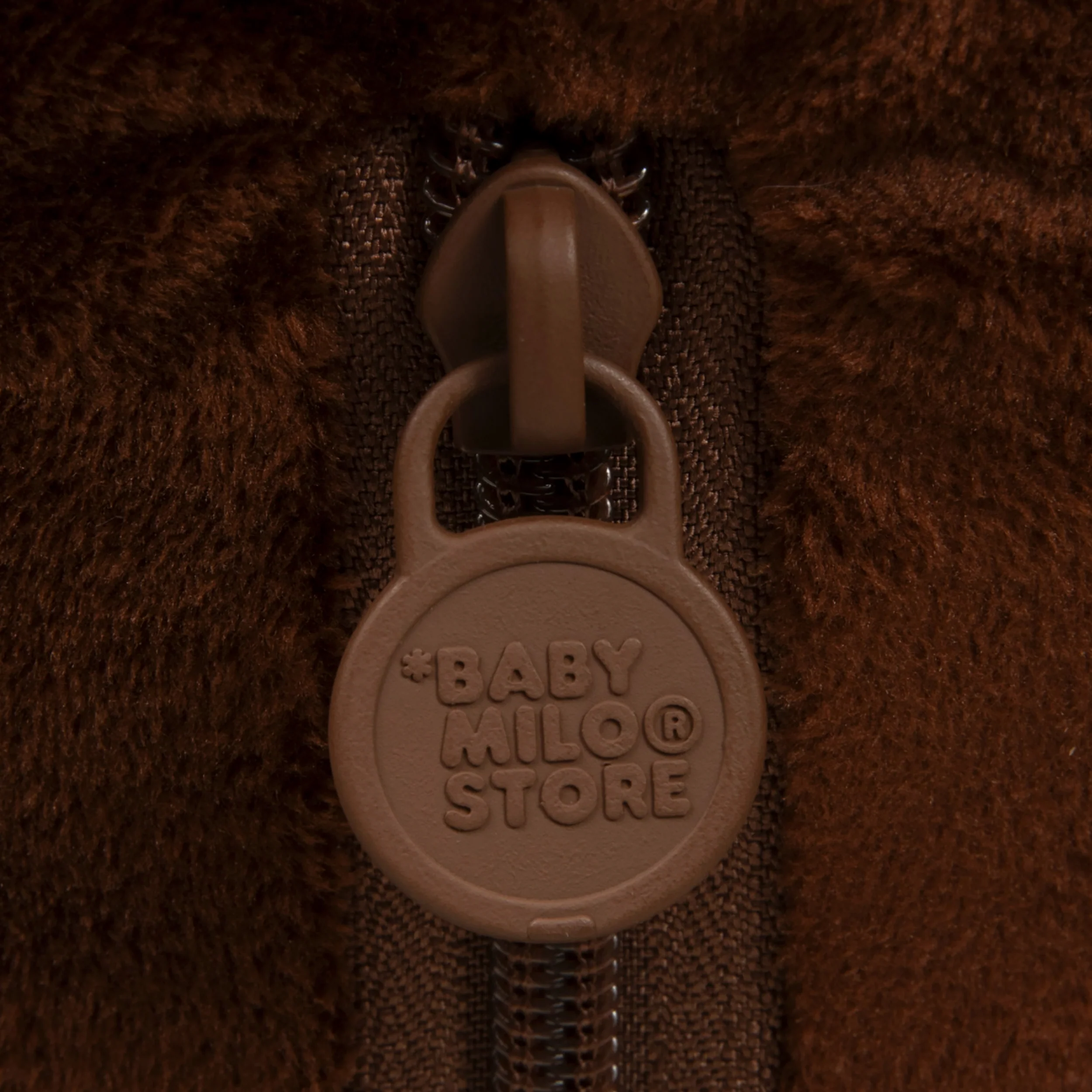 BABY MILO PLUSH BACKPACK - Image 4