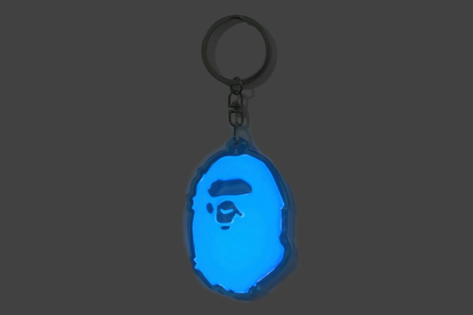 APE HEAD REFLECTIVE KEYCHAIN - Image 2