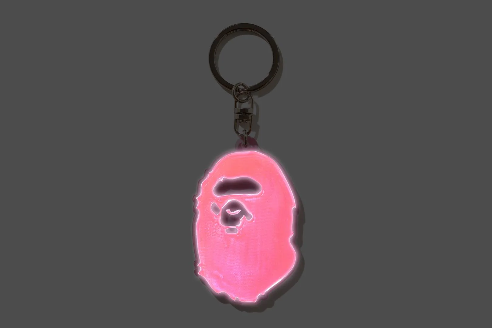 APE HEAD REFLECTIVE KEYCHAIN - Image 4
