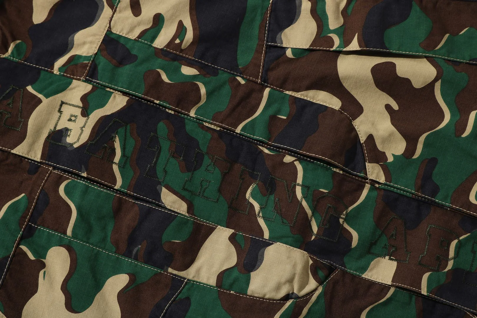 GLITCH WOODLAND CAMO SHORT SNOWBOARD JACKET - Image 8