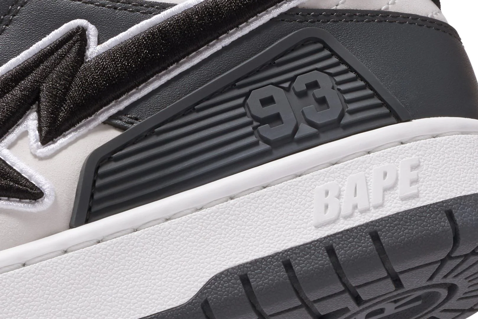 BAPE SK8 STA #5 LADIES - Image 11