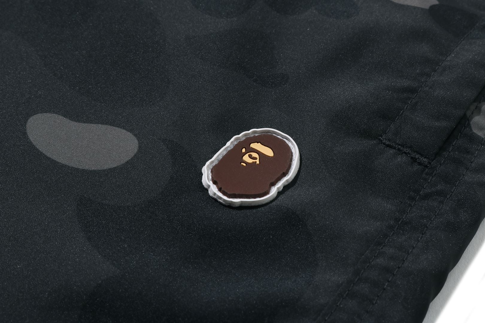 COLOR CAMO APE HEAD ONE POINT BEACH SHORTS - Image 3