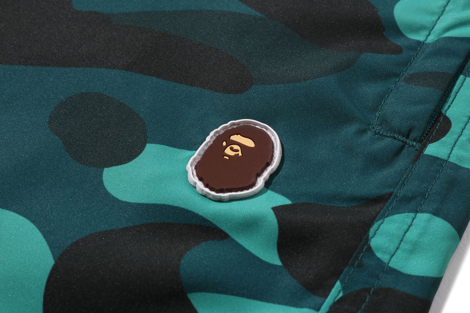 COLOR CAMO APE HEAD ONE POINT BEACH SHORTS - Image 7
