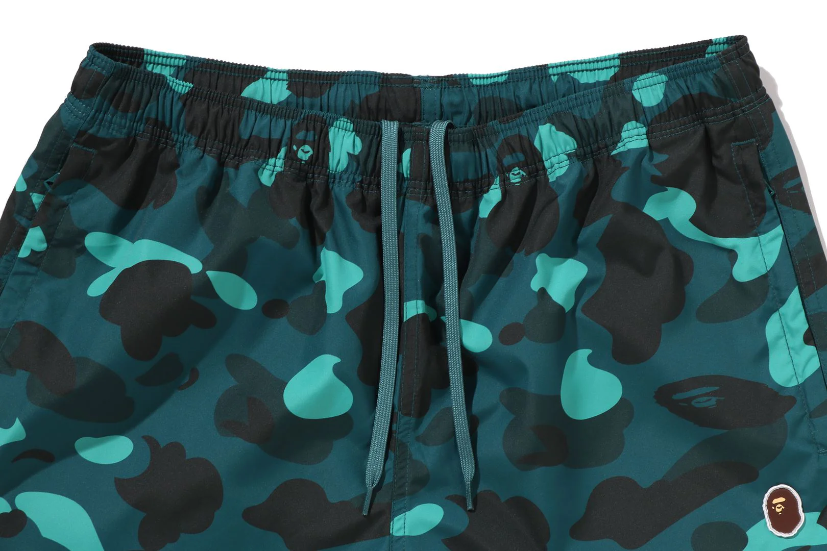 COLOR CAMO APE HEAD ONE POINT BEACH SHORTS - Image 8