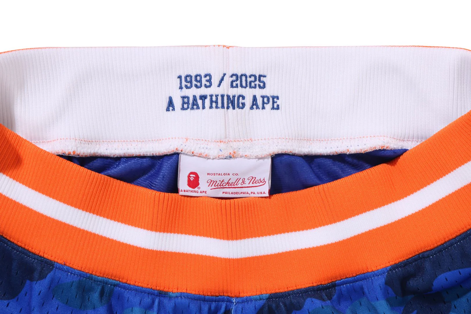 BAPE X M&N NBA - NEW YORK KNICKS SWINGMAN SHORTS - Image 5