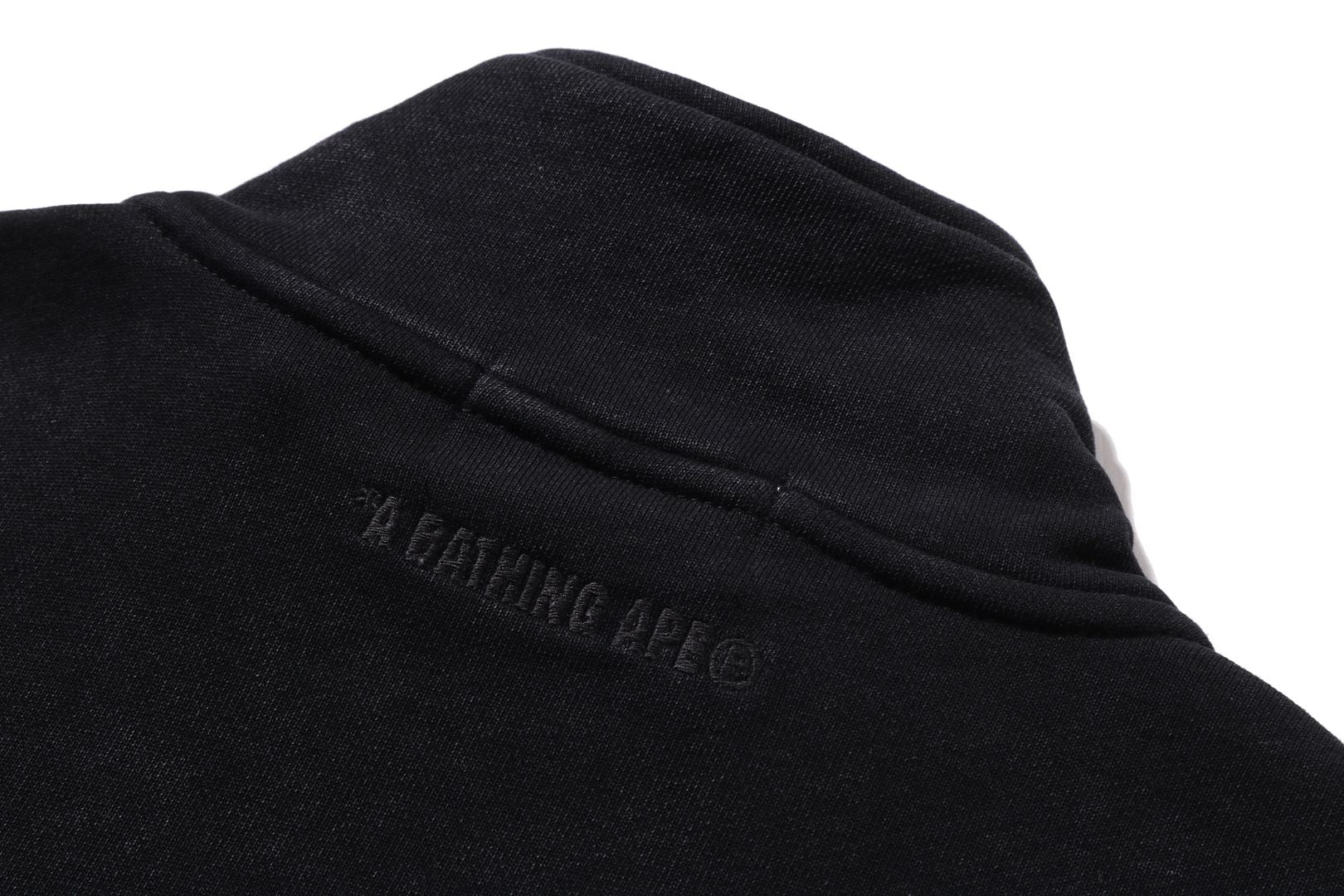 GARMENT DYE ONE POINT HALF ZIP RELAXED FIT CREWNECK SWEATSHIRT - Image 4