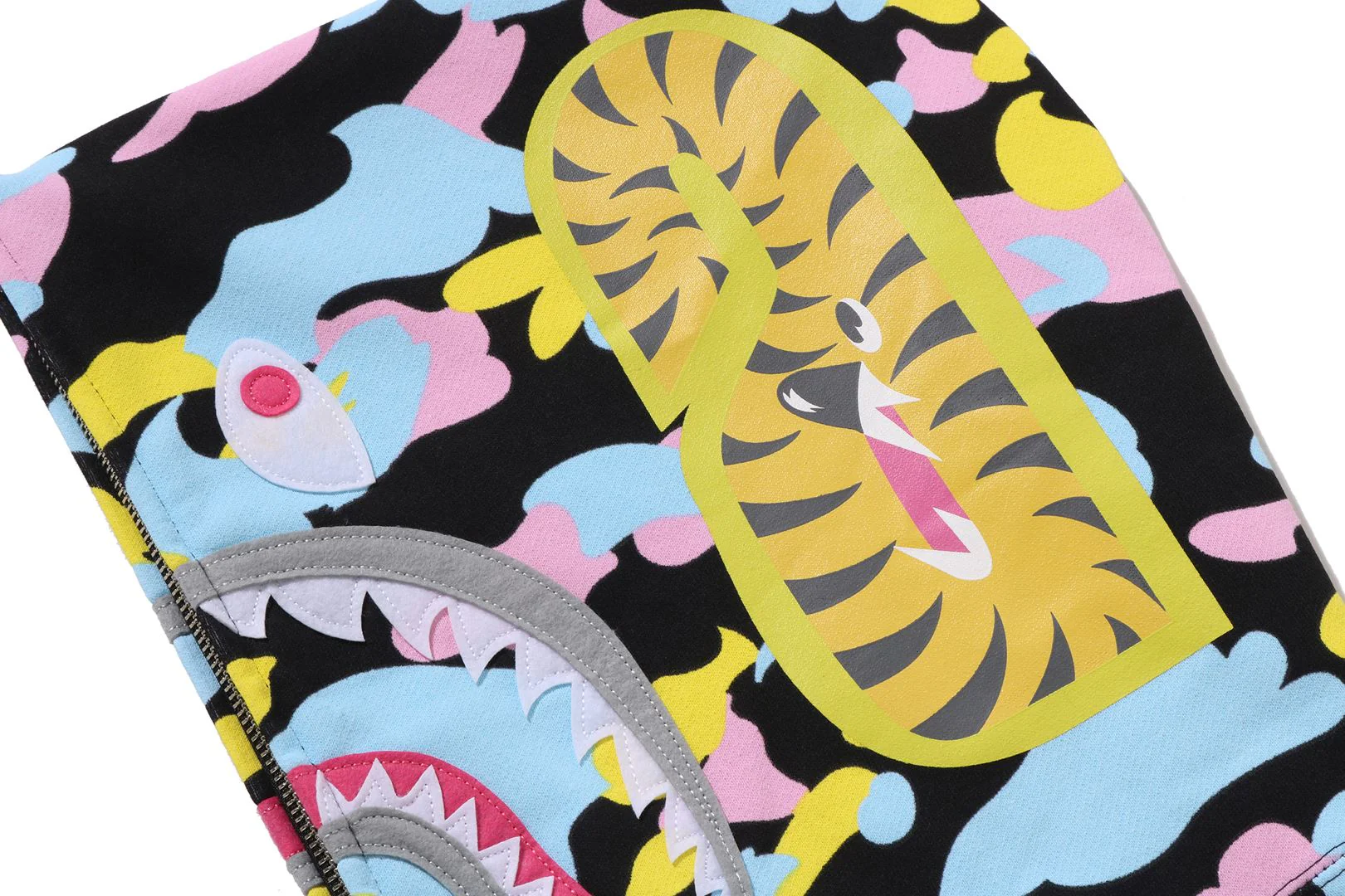 NEW MULTI CAMO SHARK CROPPED FULL ZIP HOODIE LADIES - Image 10