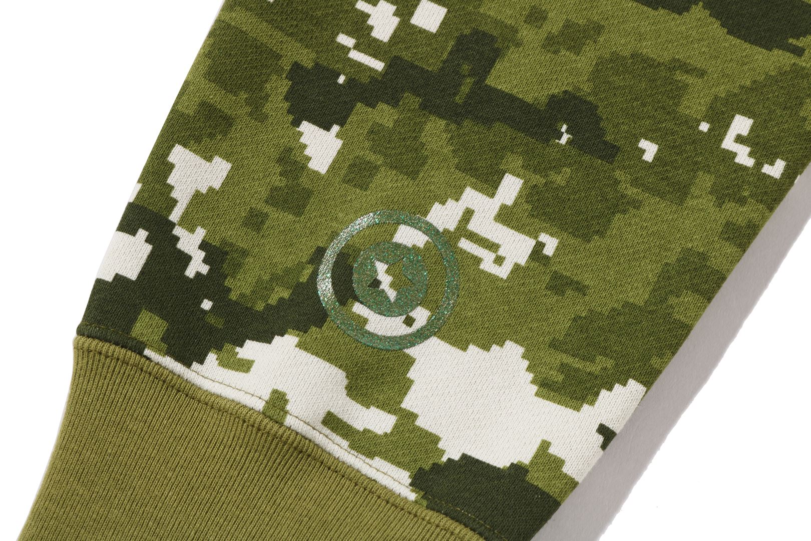 MULTI PIXEL CAMO SHARK FULL ZIP HOODIE LADIES - Image 12